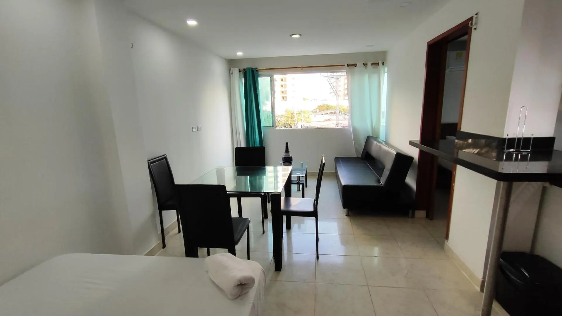 Apartamentos Los Manglares Marbella Cartagena 0*,